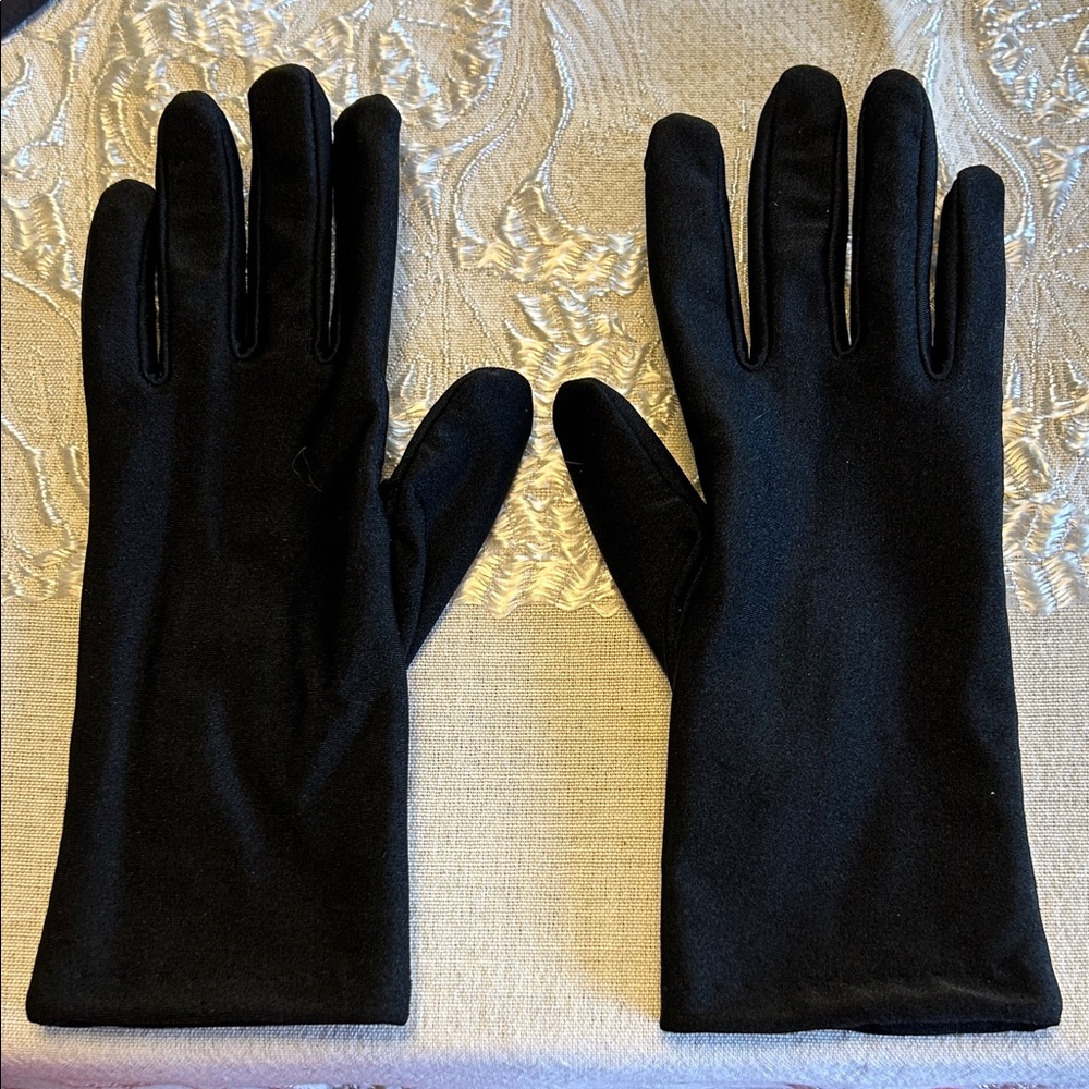 Berkshire Dressy Black Women's Gloves; Perfect Condition;Made of Nylon Spandex.